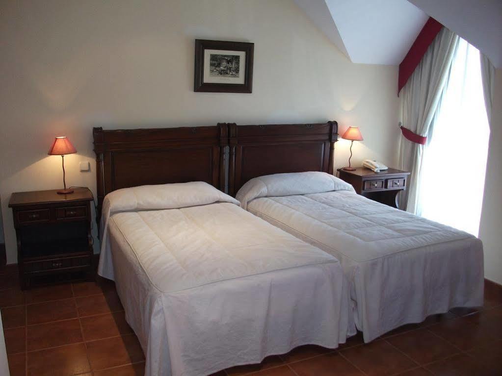 Hotel Doña Matilde Estepona Eksteriør billede